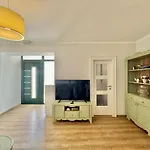 Lenny One Bedroom Apartment Sveti Stefan