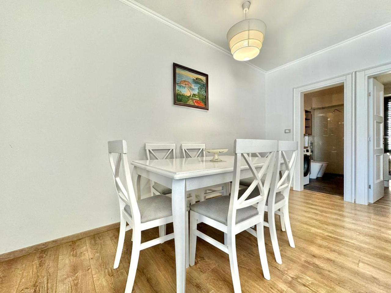 Apartment Lenny One Bedroom Sveti Stefan Budva