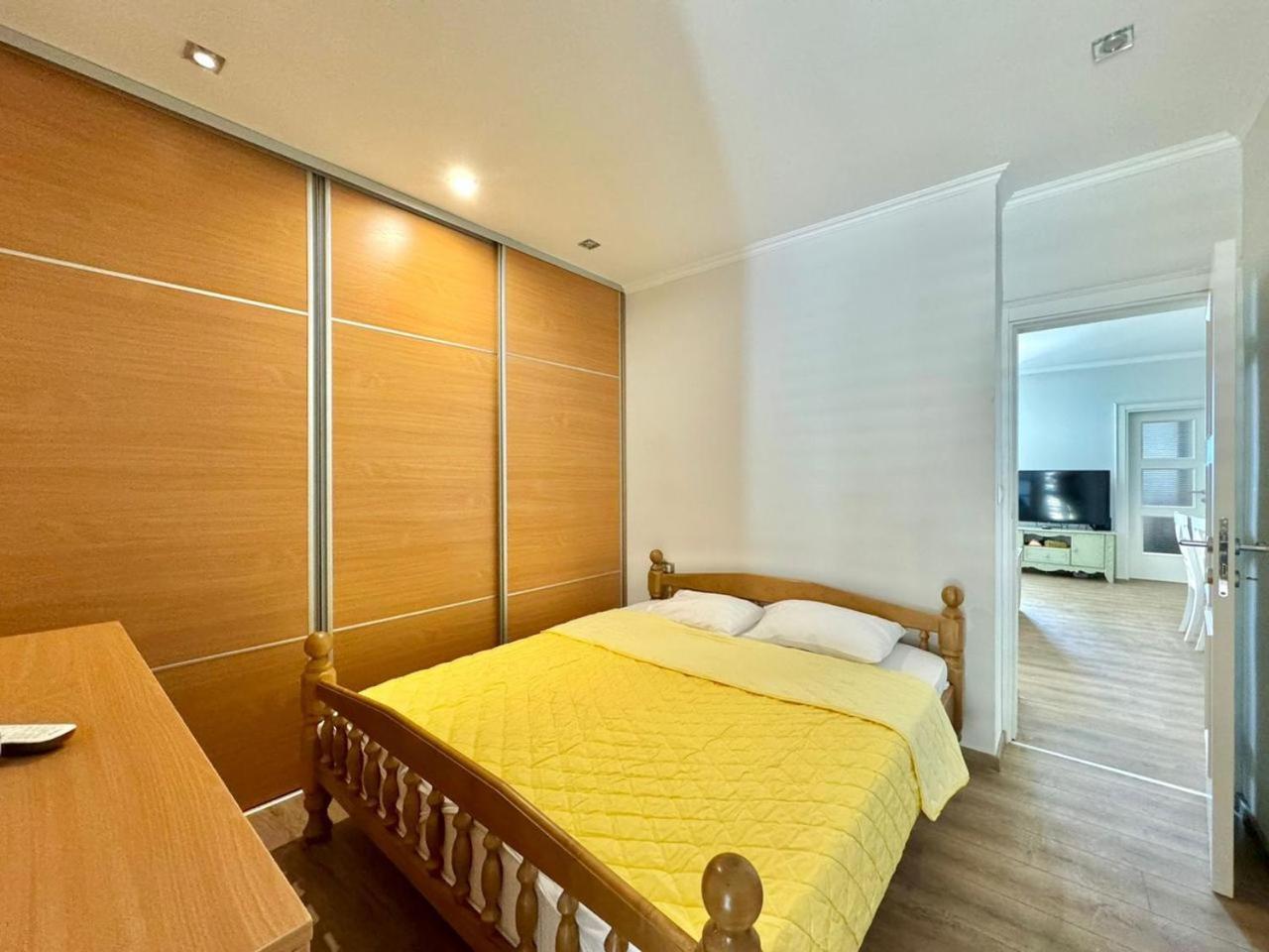 Lenny One Bedroom Sveti Stefan Budva